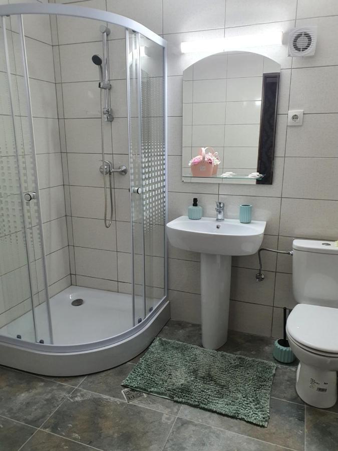 Bon Ton Residence Дробета-Турну Северин Екстериор снимка