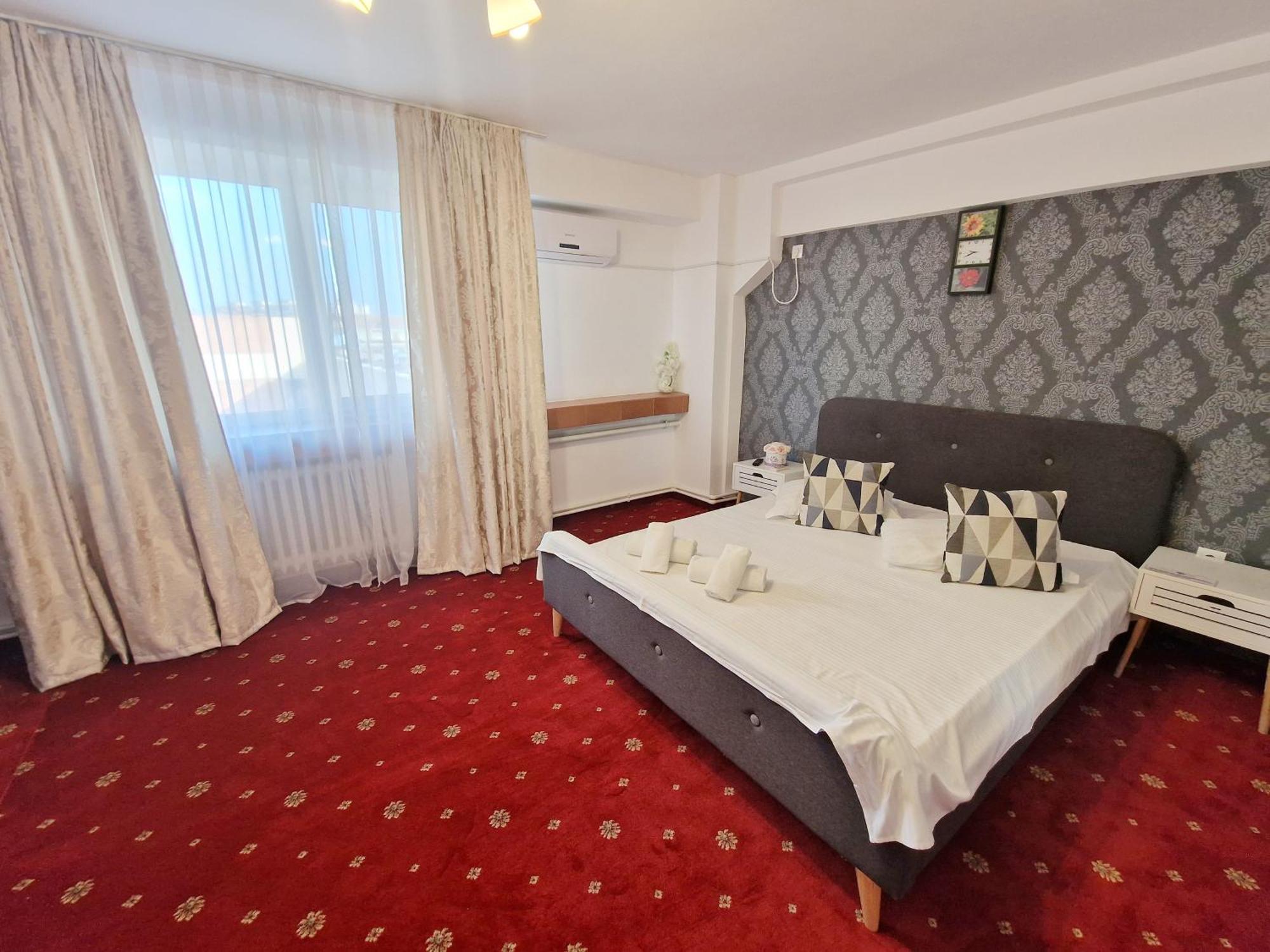 Bon Ton Residence Дробета-Турну Северин Екстериор снимка