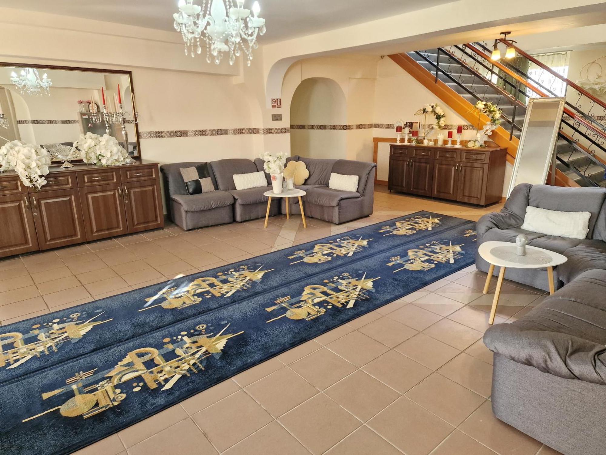 Bon Ton Residence Дробета-Турну Северин Екстериор снимка