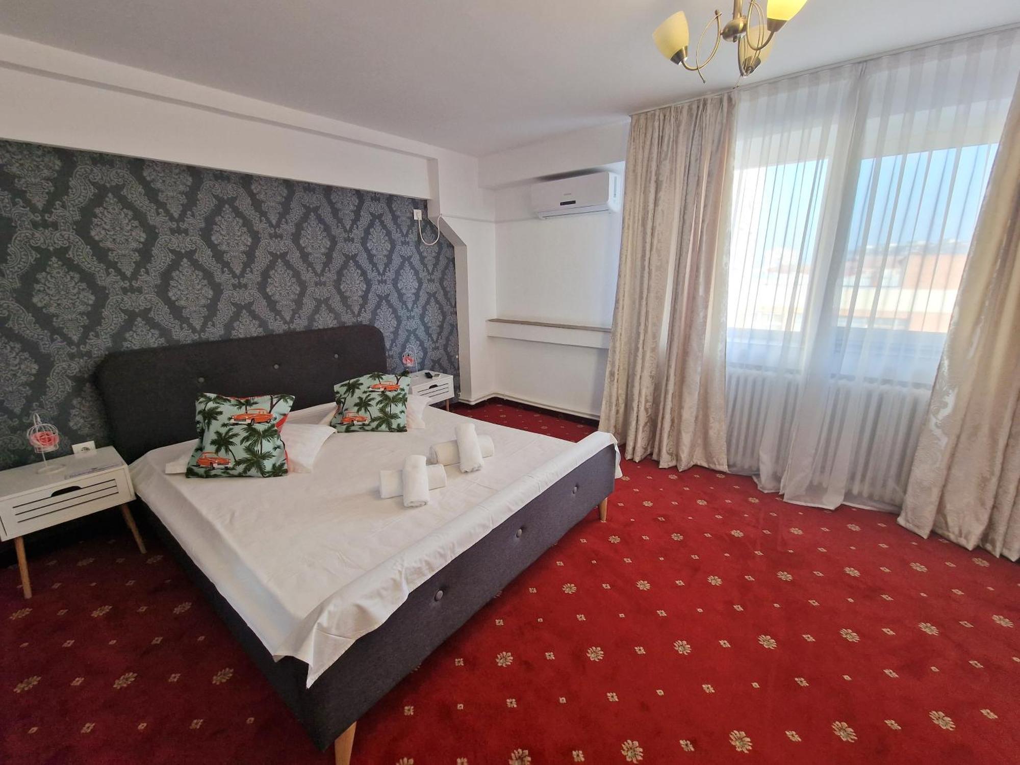 Bon Ton Residence Дробета-Турну Северин Екстериор снимка