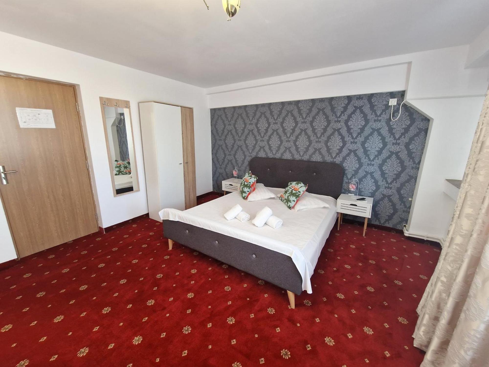 Bon Ton Residence Дробета-Турну Северин Екстериор снимка