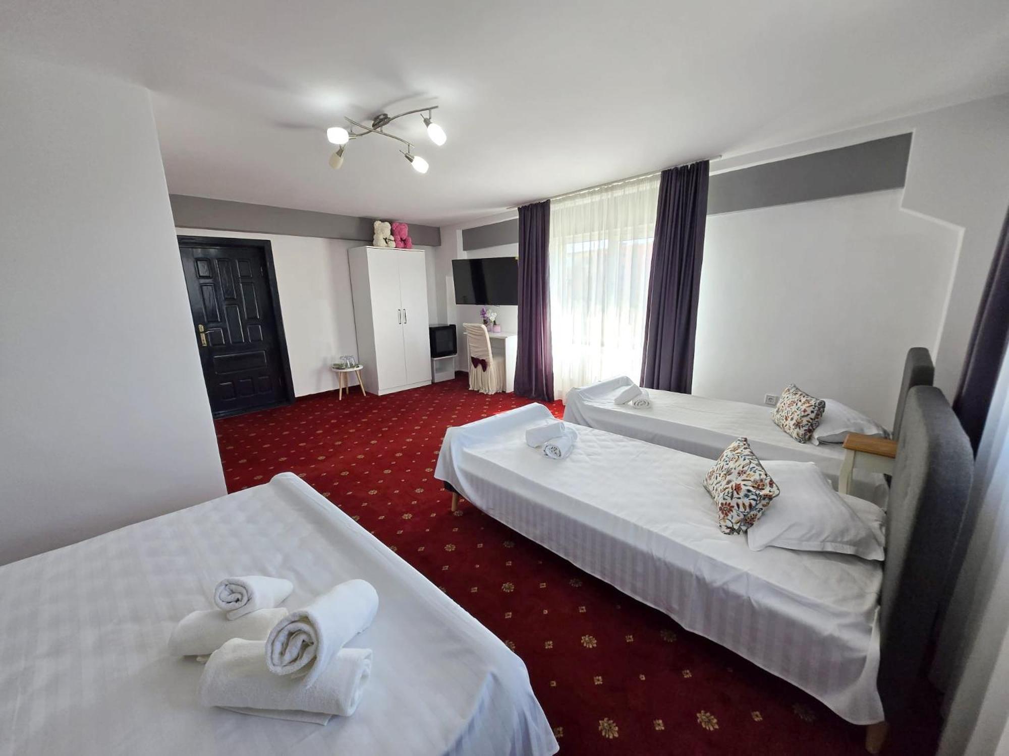 Bon Ton Residence Дробета-Турну Северин Екстериор снимка