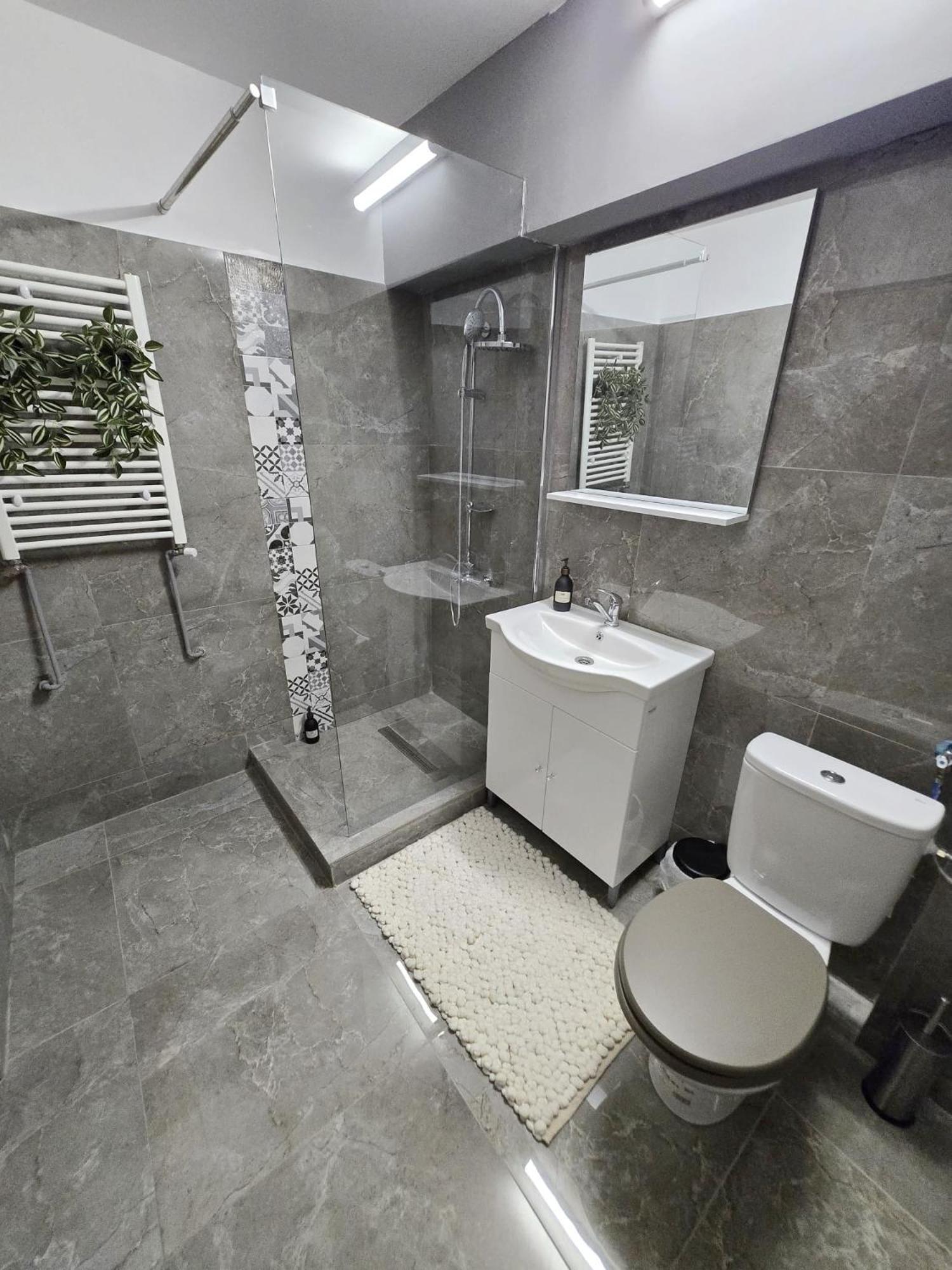 Bon Ton Residence Дробета-Турну Северин Екстериор снимка